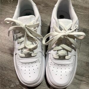 Nike White Low-Top Sneakers AIRFORCE 1’s